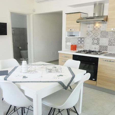Appartamento Torre San Giovanni Centro Beethoven 28 - Verso Sud Eksteriør bilde